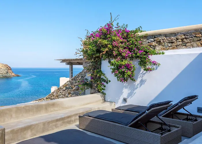 Vila Mykonos & Merchia Beach