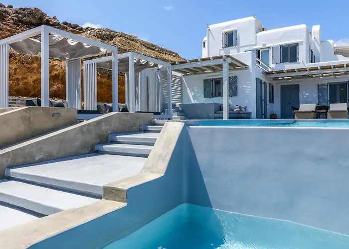 Vila Mykonos & Merchia Beach