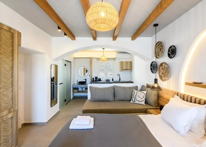 Mykonos & Vila Merchia Beach