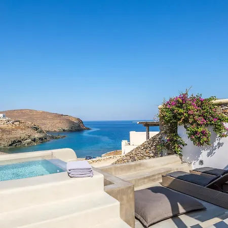 Mykonos Residence Villas & Suites Merchia Beach Villa *