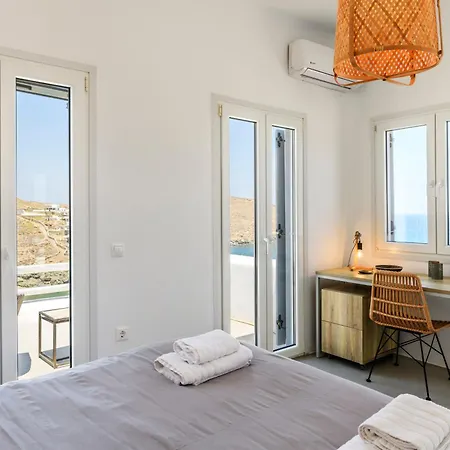 Mykonos Residence Villas & Suites Merchia Beach Villa *