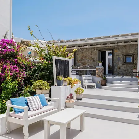 Mykonos Residence Villas & Suites Merchia Beach Villa *