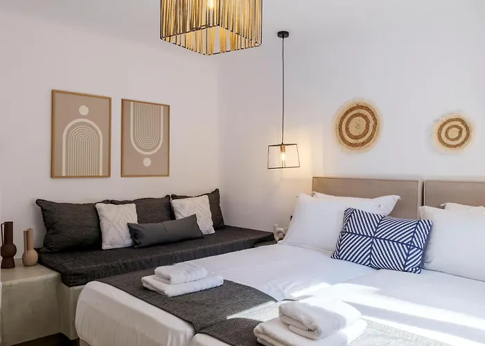 Villa Mykonos & Merchia Beach